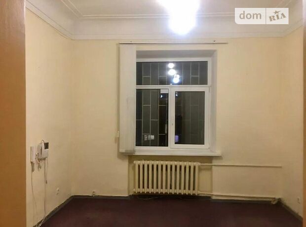 Офісне приміщення на 76 кв.м. в нежитловому приміщені в житловому будинку в Києві фото 1