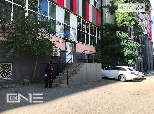 Офісне приміщення на 1133 кв.м. в бізнес-центрі в Києві фото 1 Офісне приміщення на 1133 кв.м. в бізнес-центрі в Києві фото 1