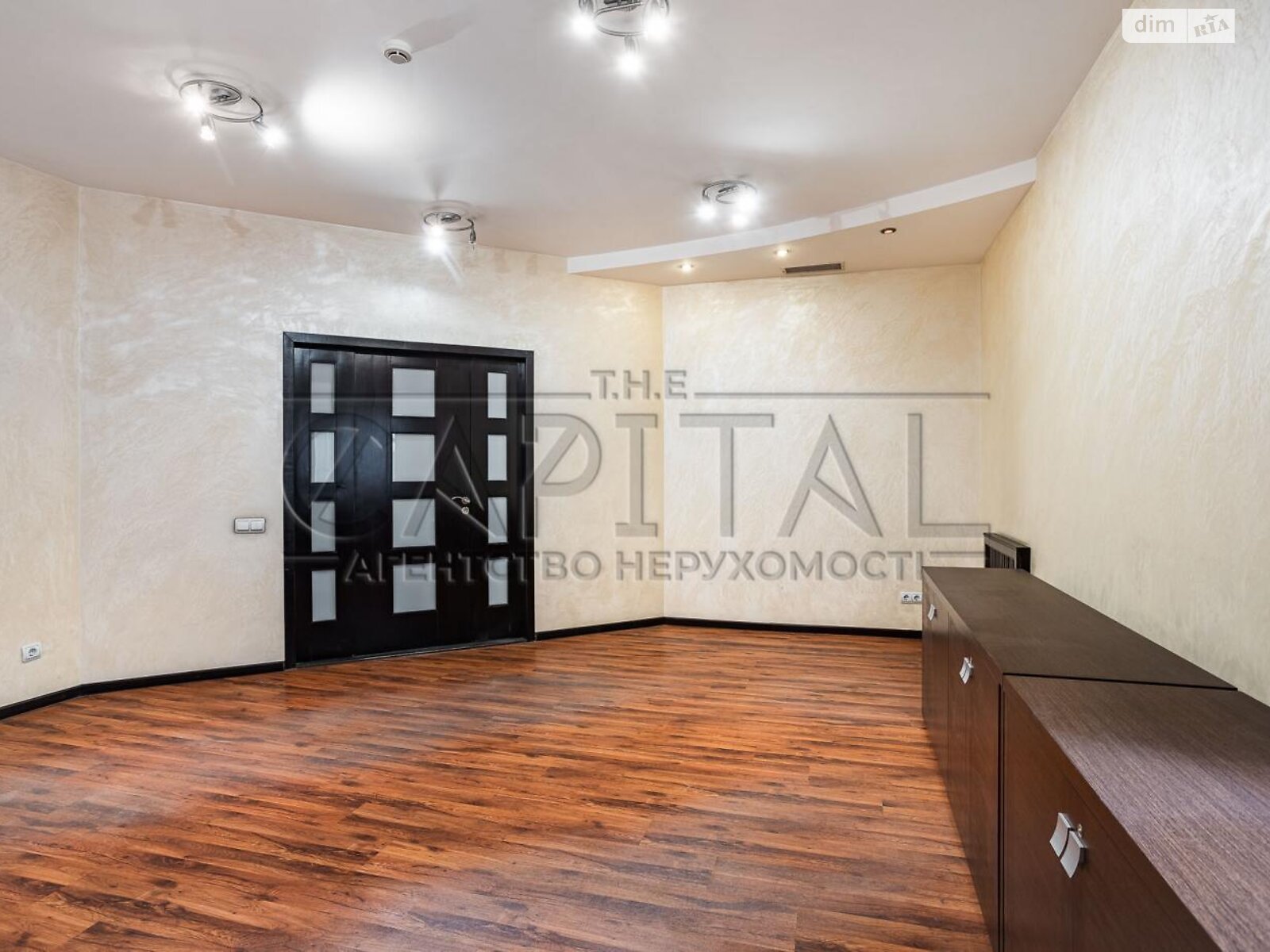Офісне приміщення на 890 кв.м. в Києві фото 1 Офісне приміщення на 890 кв.м. в Києві фото 1