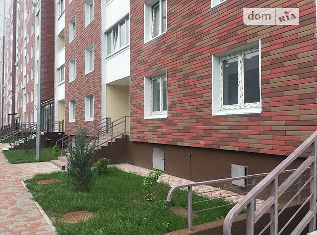 Офисное помещение на 238.8 кв.м. в нежилом помещении в жилом доме в Киеве фото 1