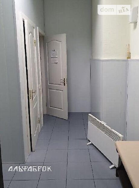Офисное помещение на 800 кв.м. в бизнес-центре в Киеве фото 1 Офисное помещение на 800 кв.м. в бизнес-центре в Киеве фото 1