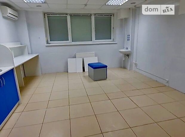 Офісне приміщення на 115 кв.м. в нежитловому приміщені в житловому будинку в Києві фото 1 Офісне приміщення на 115 кв.м. в нежитловому приміщені в житловому будинку в Києві фото 1