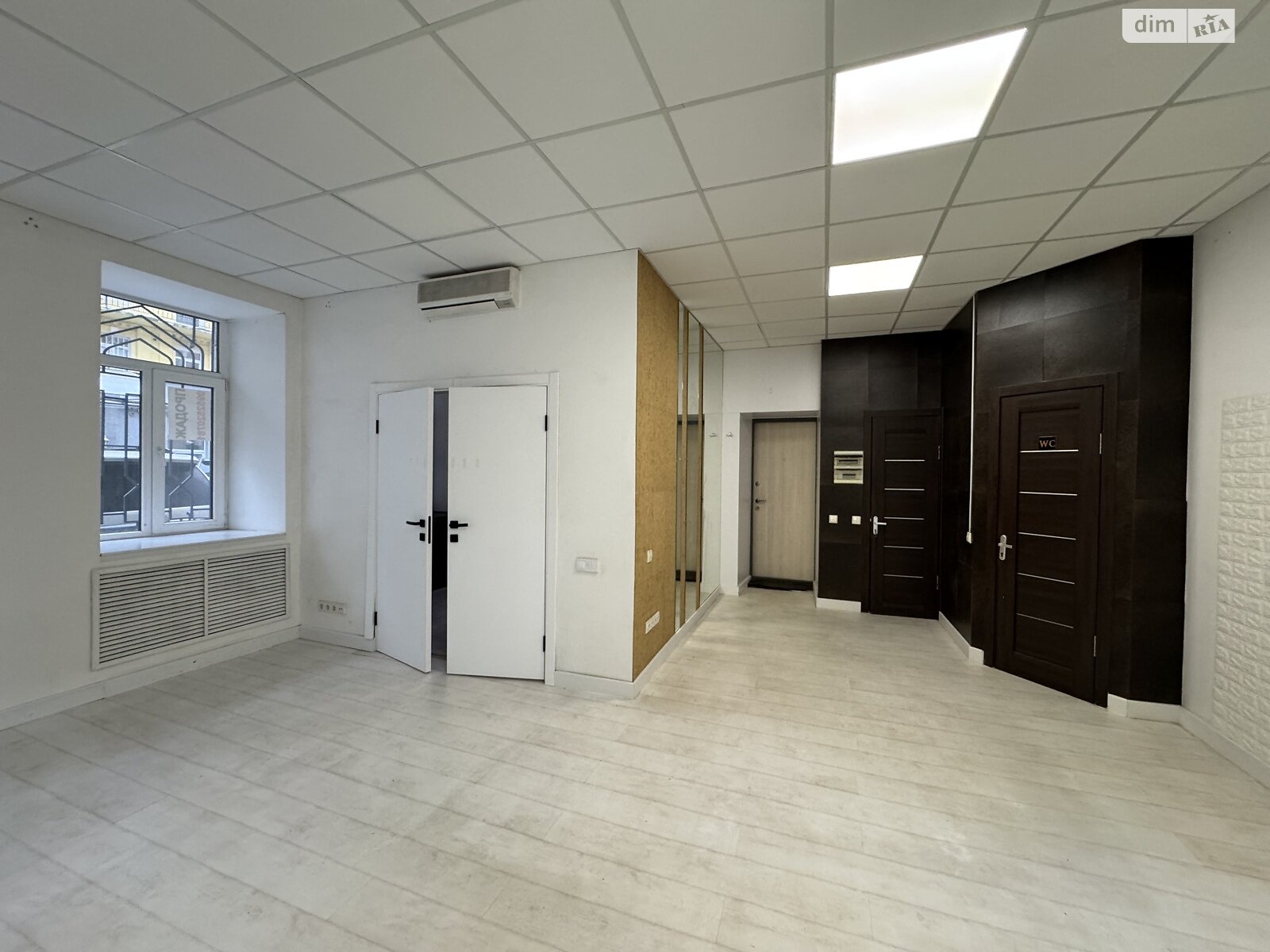 Офисное помещение на 70.6 кв.м. в Киеве фото 1
