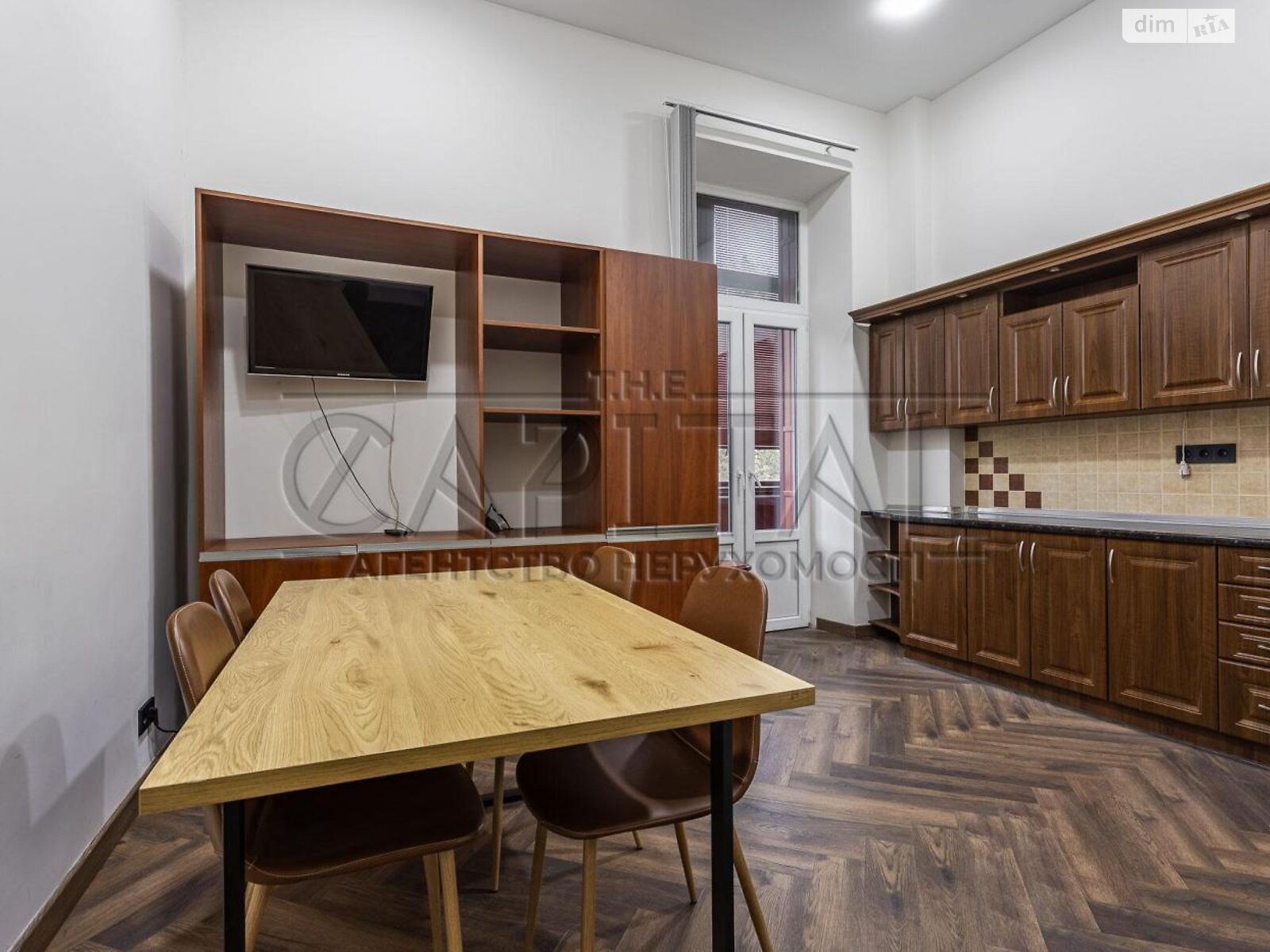 Офісне приміщення на 220 кв.м. в Києві фото 1 Офісне приміщення на 220 кв.м. в Києві фото 1