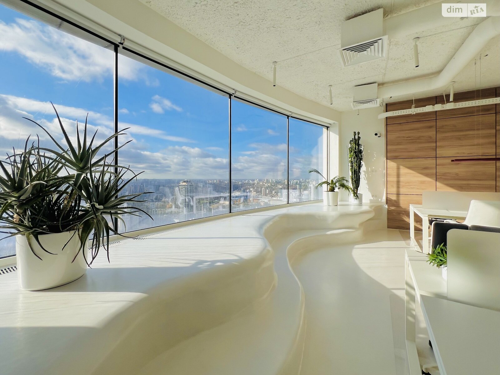 Офисное помещение на 248 кв.м. в Киеве фото 1