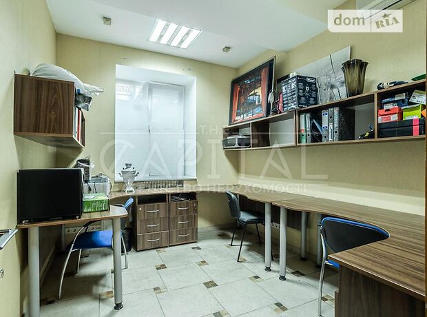 Офисное помещение на 83 кв.м. в бизнес-центре в Киеве фото 1