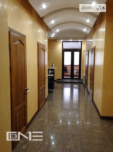 Офисное помещение на 157 кв.м. в нежилом помещении в жилом доме в Киеве фото 1