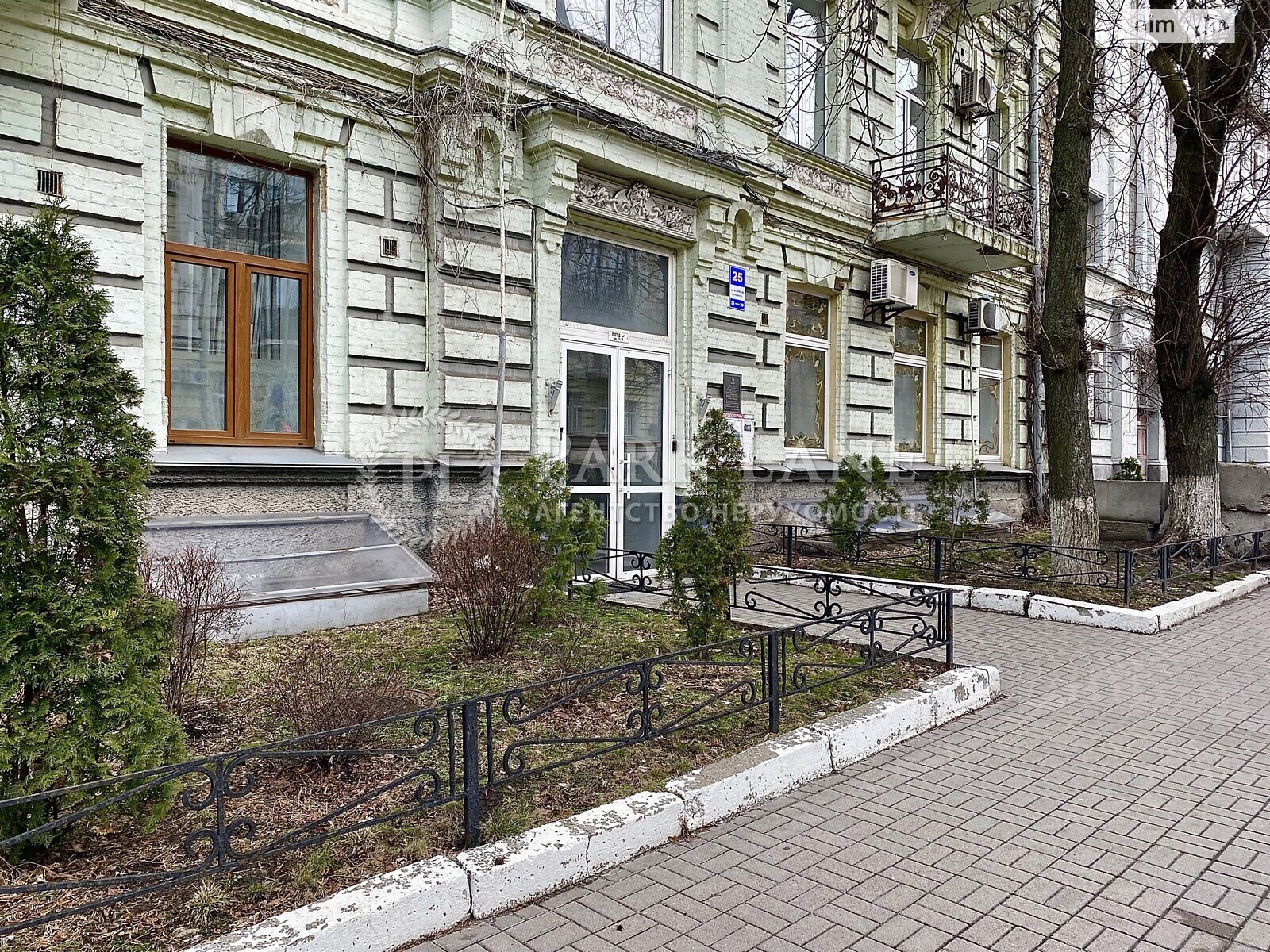 Офісне приміщення на 375.8 кв.м. в Києві фото 1 Офісне приміщення на 375.8 кв.м. в Києві фото 1