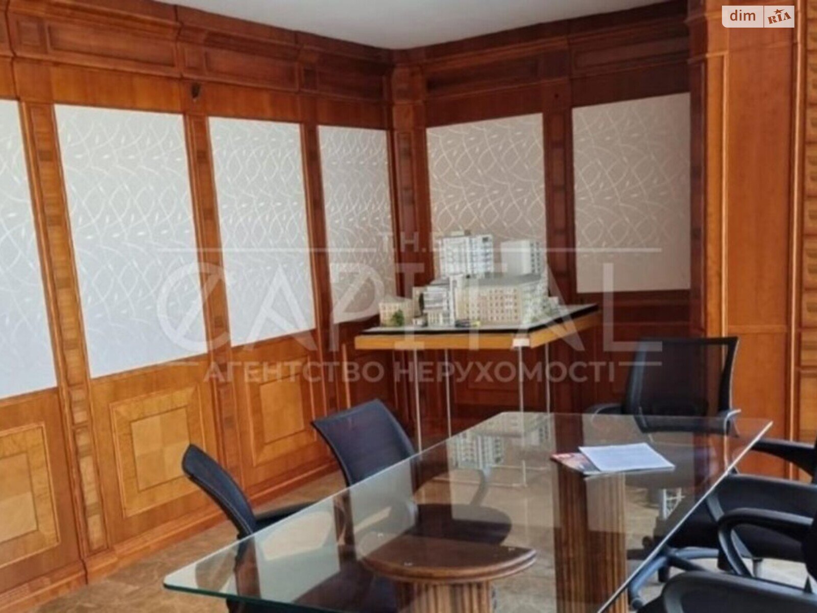 Офісне приміщення на 1180 кв.м. в Києві фото 1