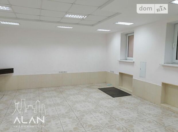 Офисное помещение на 122 кв.м. в бизнес-центре в Киеве фото 1