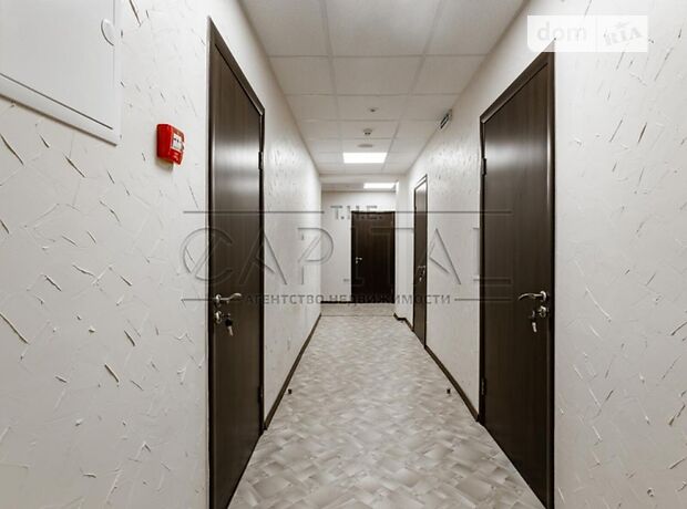Офисное помещение на 449 кв.м. в нежилом помещении в жилом доме в Киеве фото 1