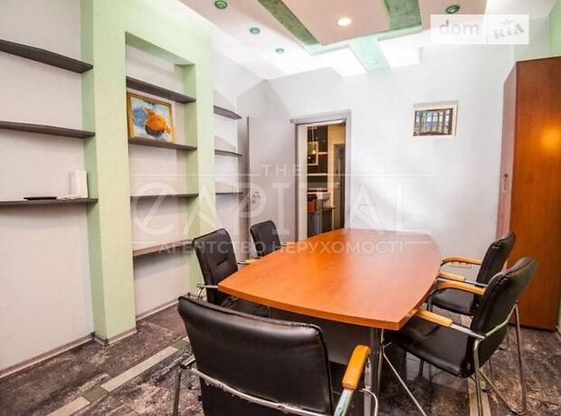 Офисное помещение на 105 кв.м. в нежилом помещении в жилом доме в Киеве фото 1