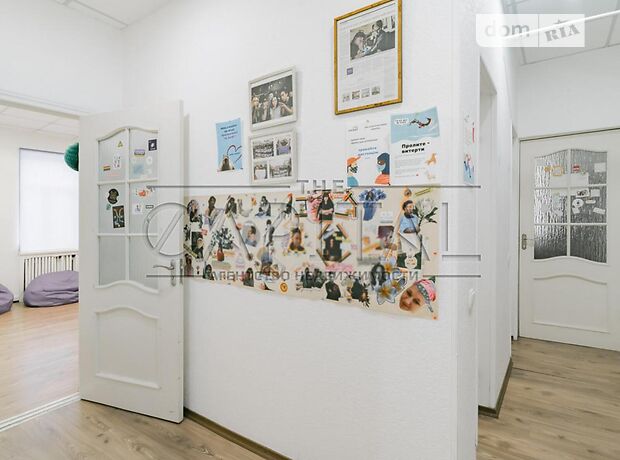 Офисное помещение на 222 кв.м. в бизнес-центре в Киеве фото 1 Офисное помещение на 222 кв.м. в бизнес-центре в Киеве фото 1