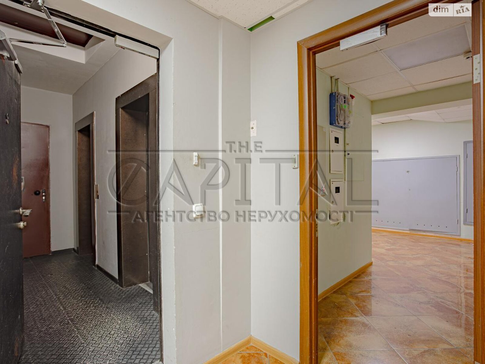 Офисное помещение на 480.9 кв.м. в Киеве фото 1