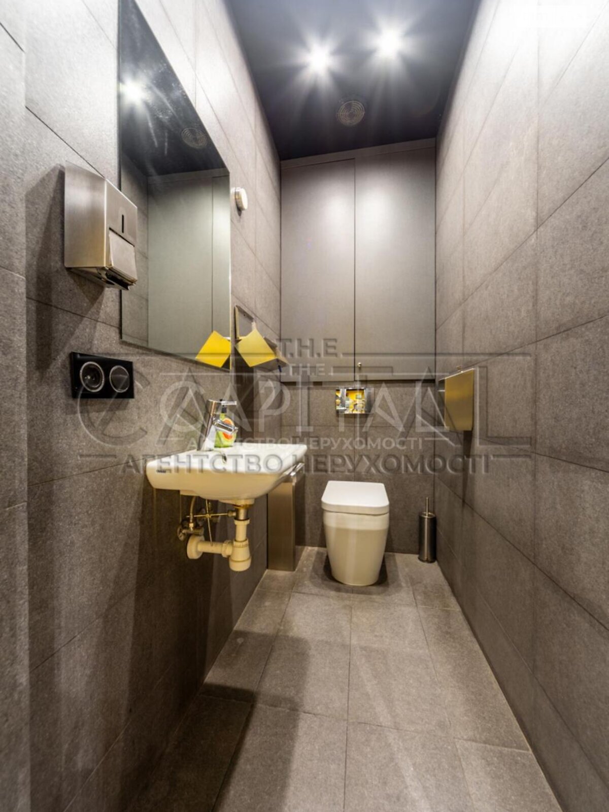 Офисное помещение на 270 кв.м. в Киеве фото 1 Офисное помещение на 270 кв.м. в Киеве фото 1