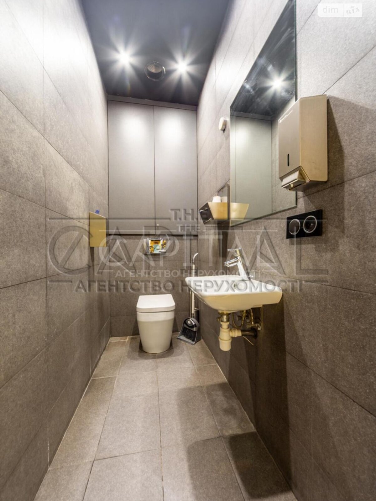 Офисное помещение на 270 кв.м. в Киеве фото 1 Офисное помещение на 270 кв.м. в Киеве фото 1