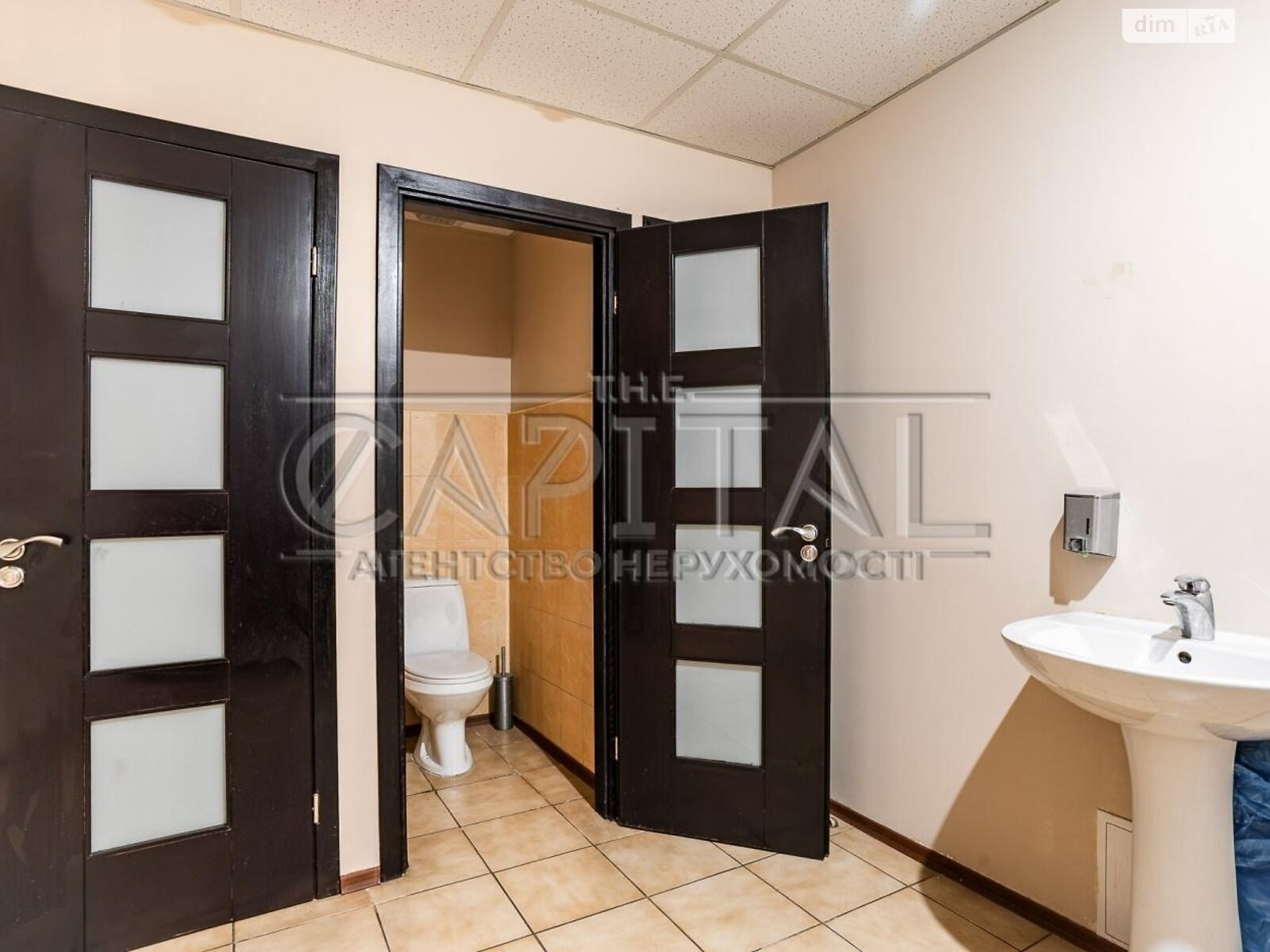 Офисное помещение на 900 кв.м. в Киеве фото 1