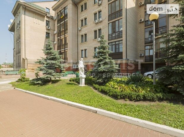 Офисное помещение на 534 кв.м. в административном здании в Киеве фото 1 Офисное помещение на 534 кв.м. в административном здании в Киеве фото 1