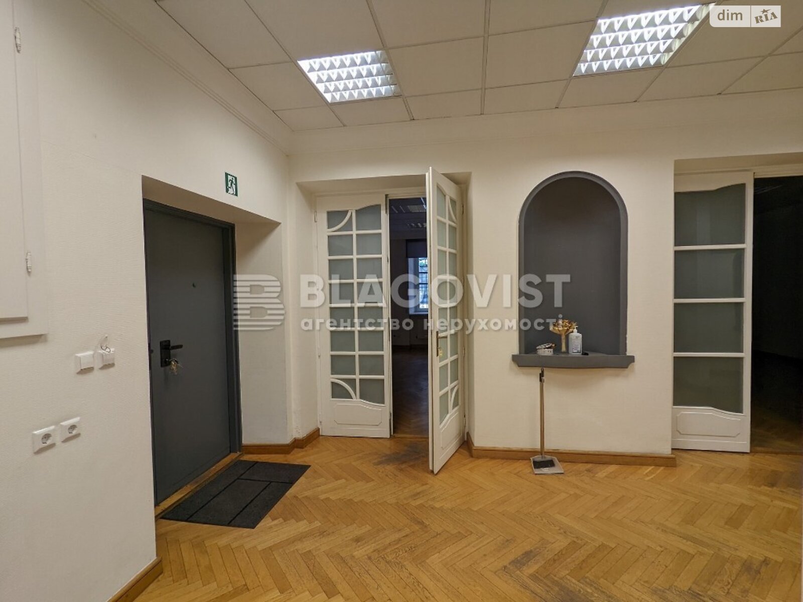 Офисное помещение на 216 кв.м. в Киеве фото 1