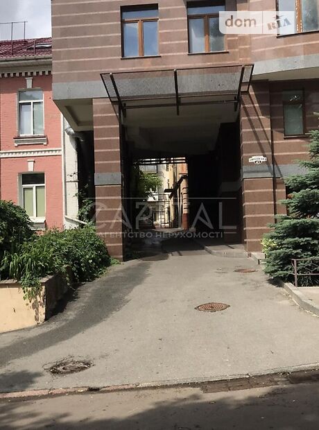 Офисное помещение на 100 кв.м. в бизнес-центре в Киеве фото 1 Офисное помещение на 100 кв.м. в бизнес-центре в Киеве фото 1