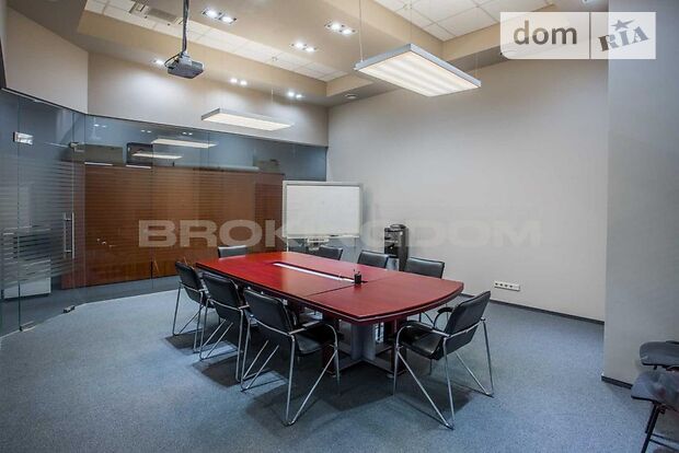 Офисное помещение на 435 кв.м. в бизнес-центре в Киеве фото 1