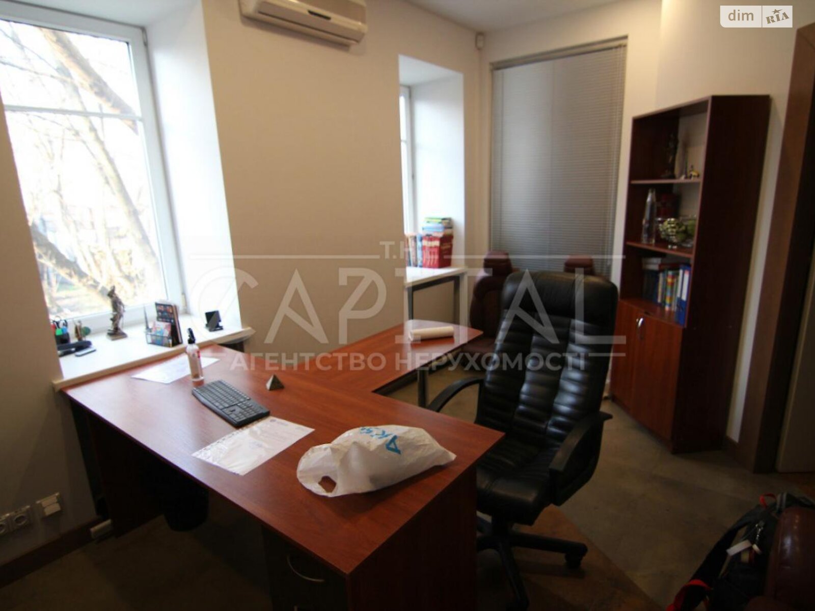 Офисное помещение на 278.9 кв.м. в Киеве фото 1
