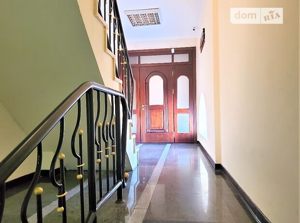 Офісне приміщення на 571 кв.м. в бізнес-центрі в Києві фото 1 Офісне приміщення на 571 кв.м. в бізнес-центрі в Києві фото 1