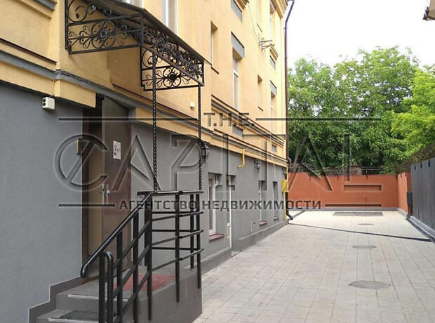 Офисное помещение на 1005 кв.м. в торгово-офисном центре в Киеве фото 1 Офисное помещение на 1005 кв.м. в торгово-офисном центре в Киеве фото 1
