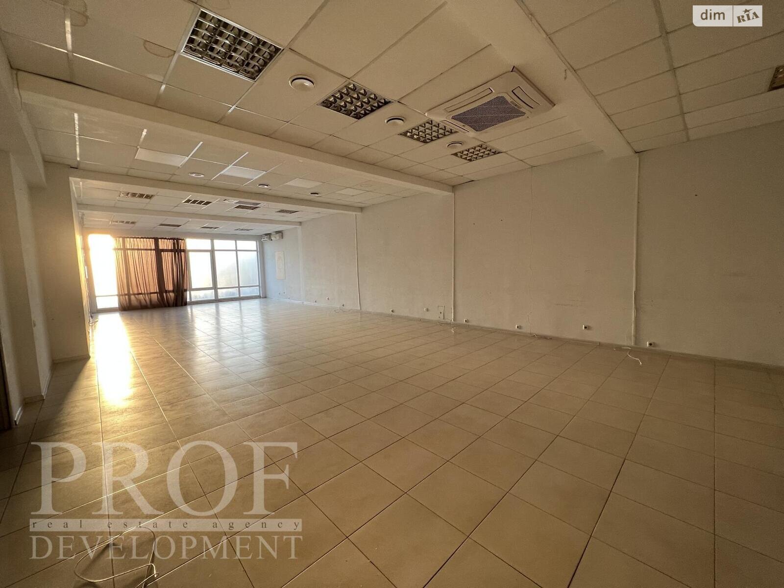 Офисное помещение на 833 кв.м. в Киеве фото 1