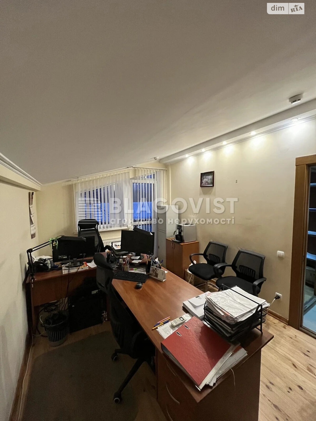 Офісне приміщення на 230 кв.м. в Києві фото 1 Офісне приміщення на 230 кв.м. в Києві фото 1