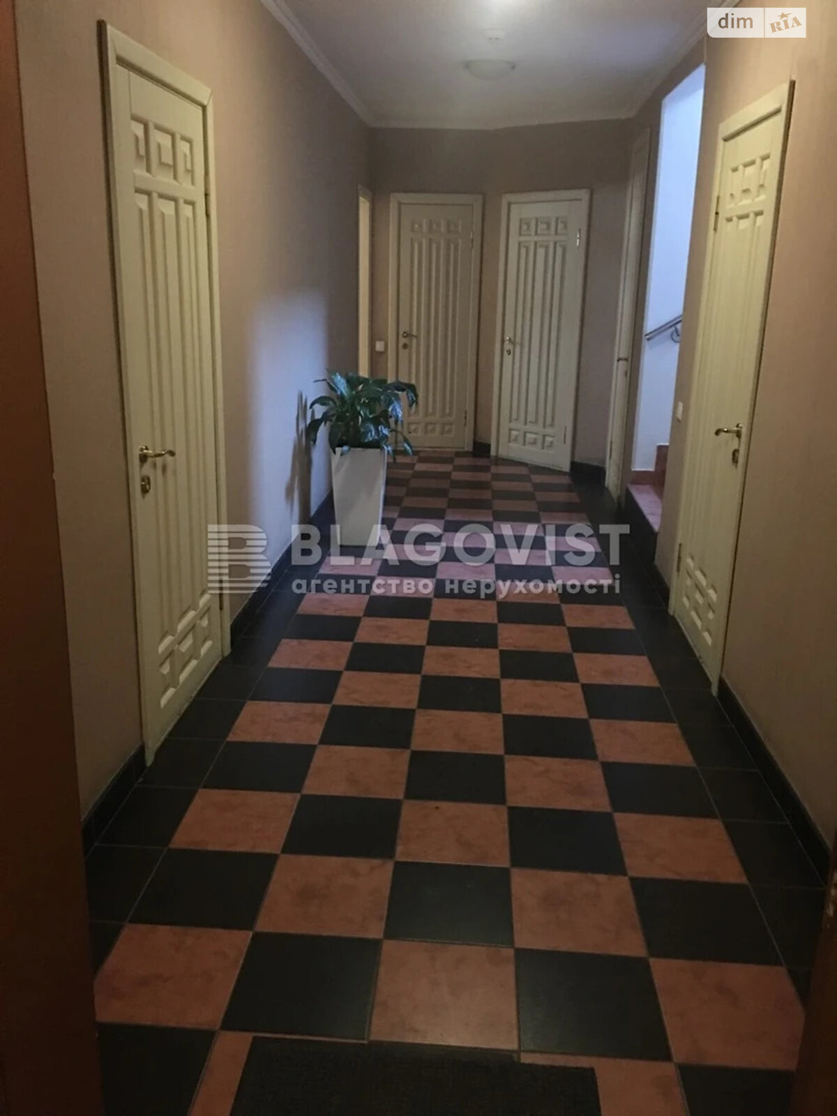 Офісне приміщення на 230 кв.м. в Києві фото 1 Офісне приміщення на 230 кв.м. в Києві фото 1