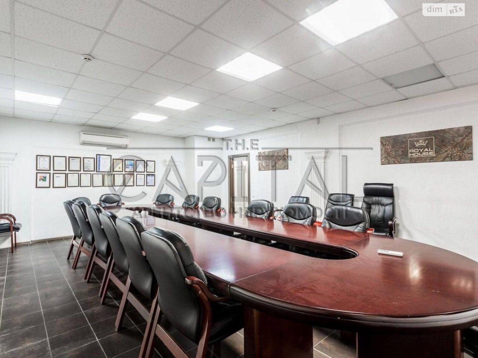 Офисное помещение на 446.4 кв.м. в Киеве фото 1