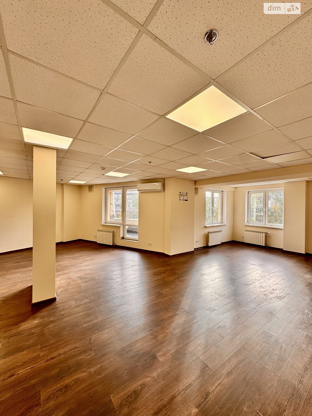 Офисное помещение на 378 кв.м. в Киеве фото 1 Офисное помещение на 378 кв.м. в Киеве фото 1
