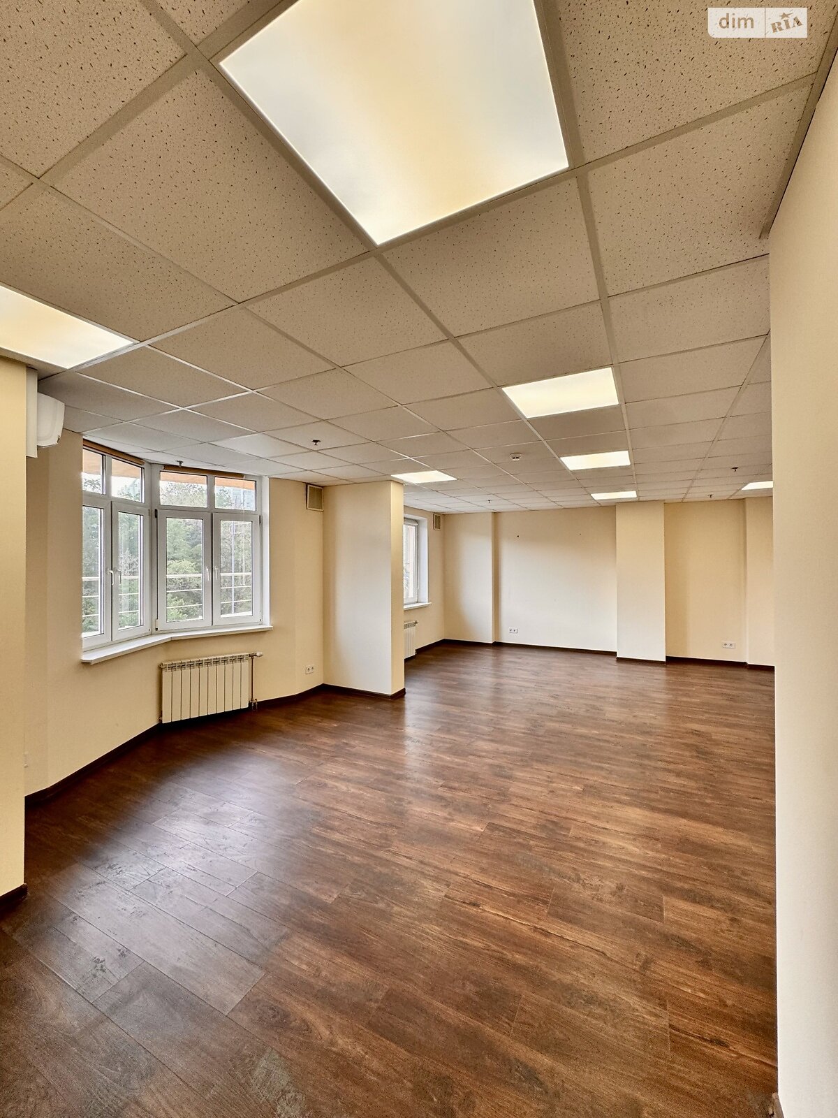 Офисное помещение на 378 кв.м. в Киеве фото 1 Офисное помещение на 378 кв.м. в Киеве фото 1