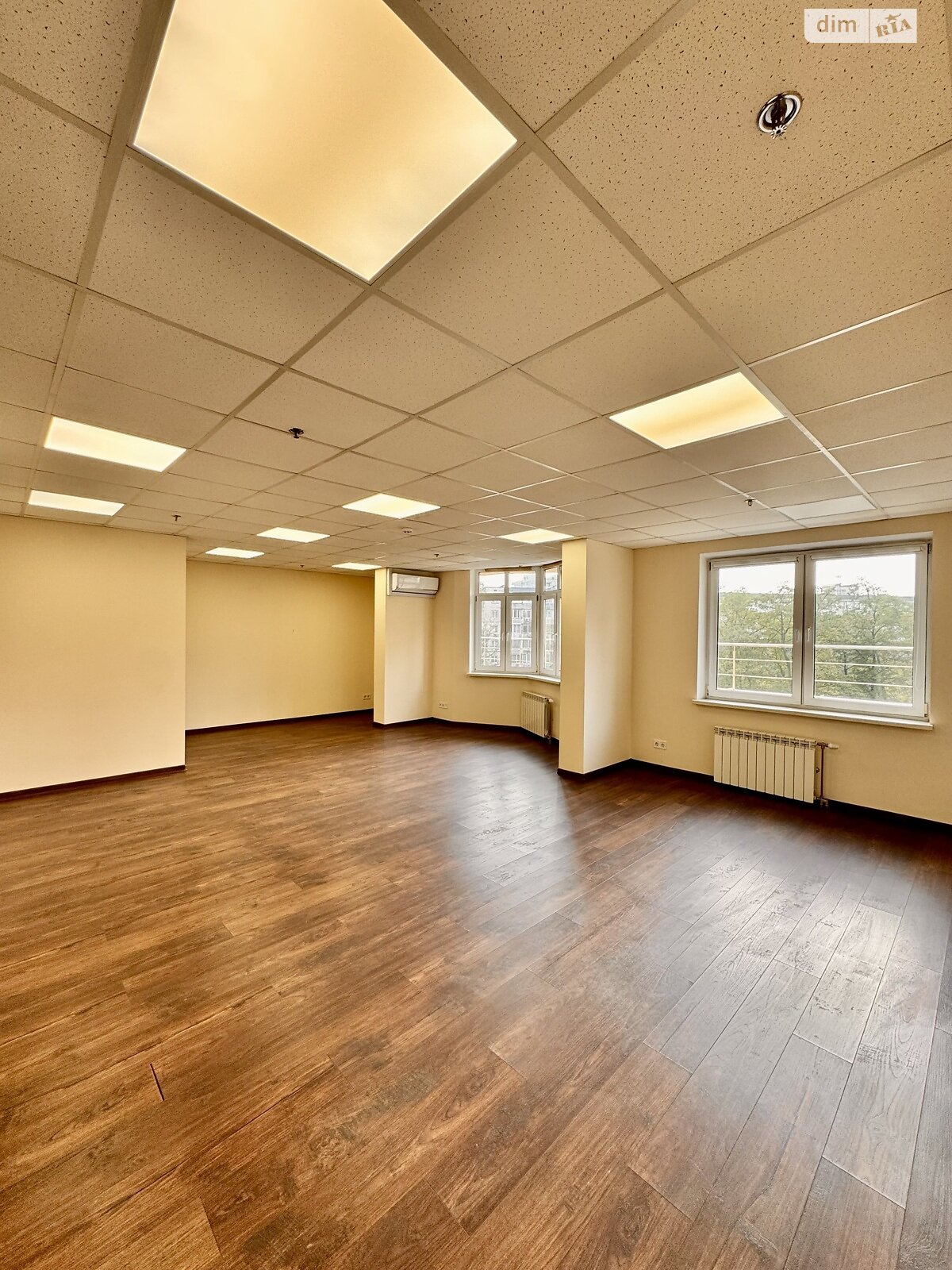 Офисное помещение на 378 кв.м. в Киеве фото 1 Офисное помещение на 378 кв.м. в Киеве фото 1