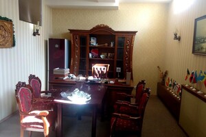 Офисное помещение на 330 кв.м. в бизнес-центре в Киеве фото 2