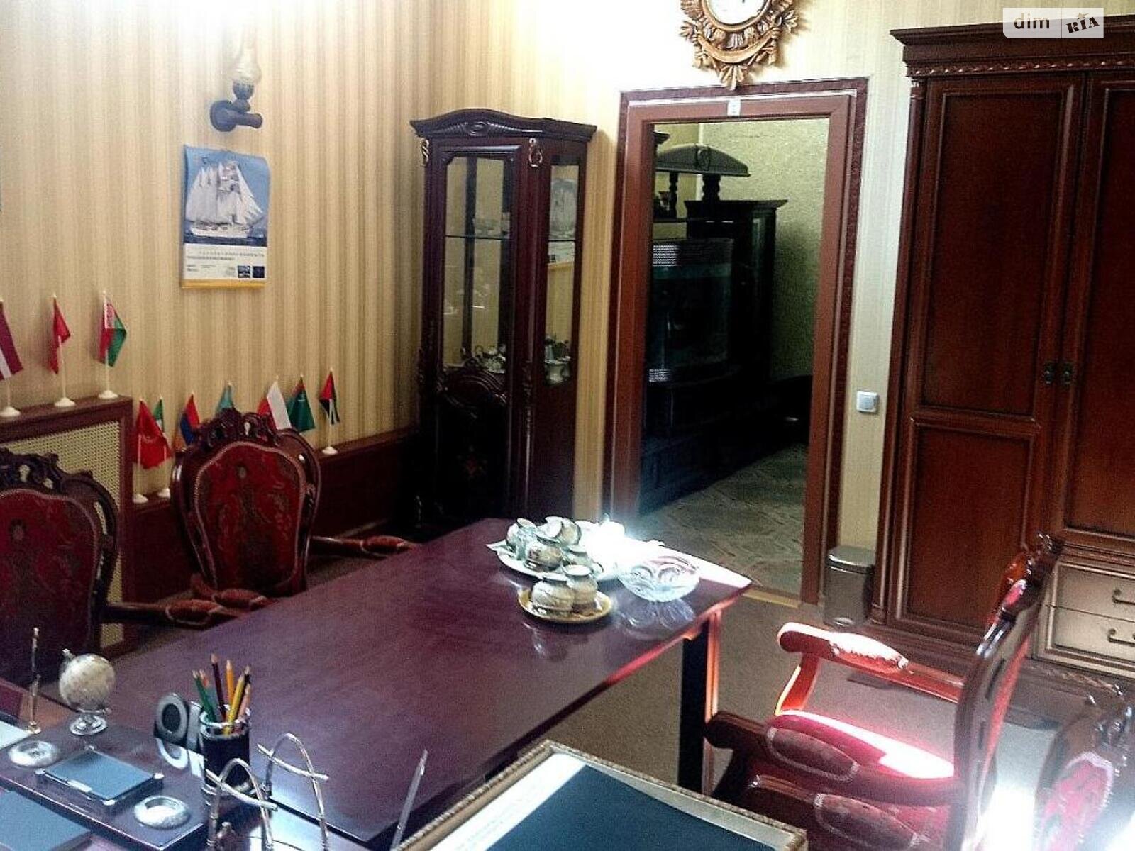 Офисное помещение на 330 кв.м. в Киеве фото 1