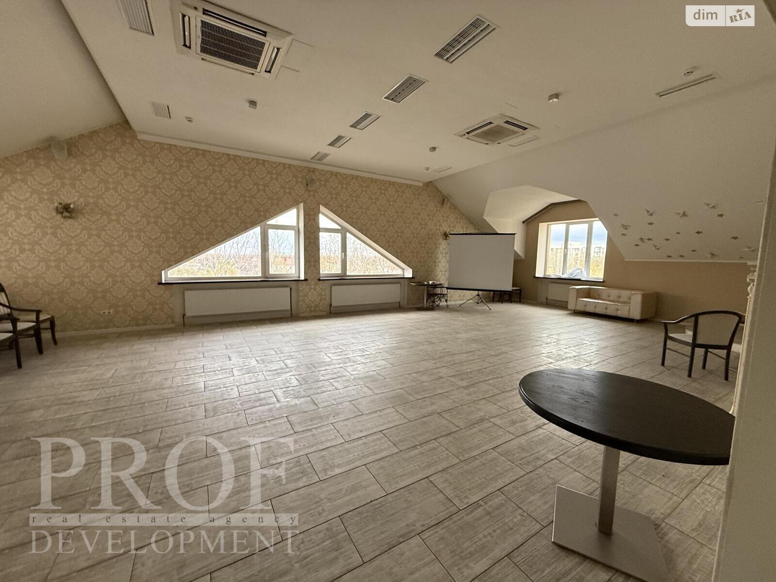 Офисное помещение на 1500 кв.м. в Киеве фото 1