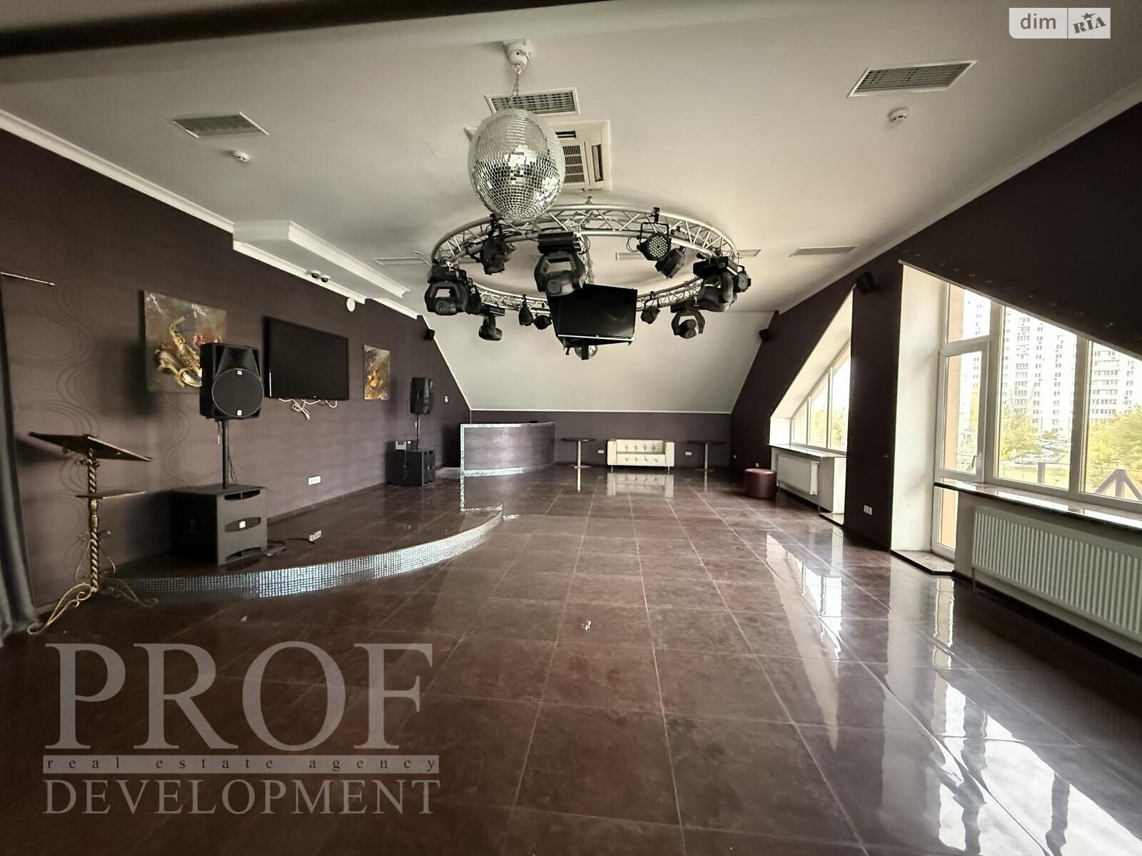 Офисное помещение на 1500 кв.м. в Киеве фото 1