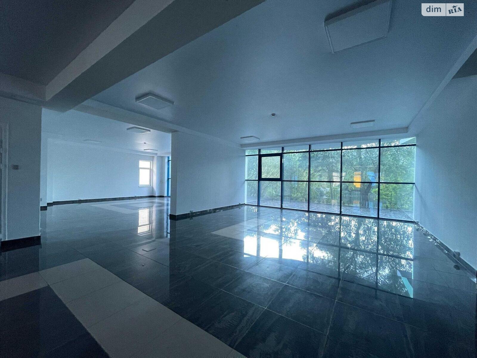 Офисное помещение на 5600 кв.м. в Киеве фото 1 Офисное помещение на 5600 кв.м. в Киеве фото 1