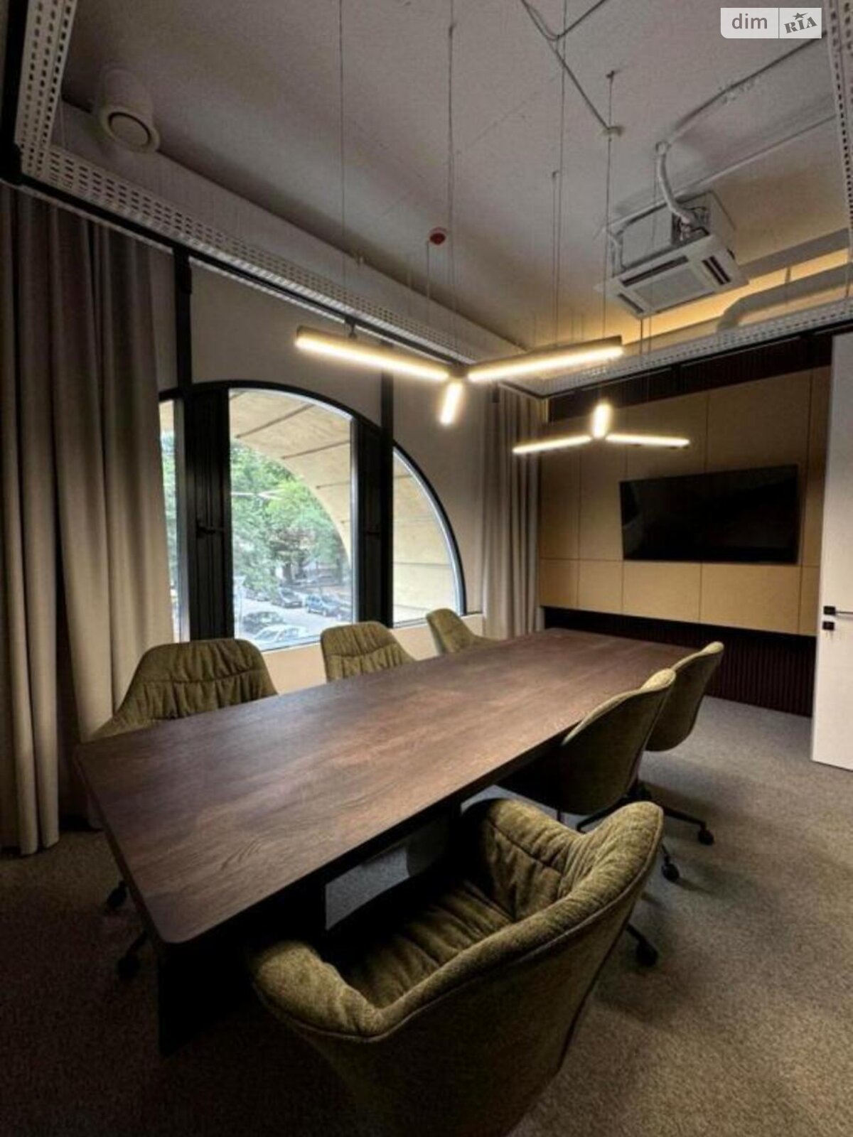 Офисное помещение на 202 кв.м. в Киеве фото 1
