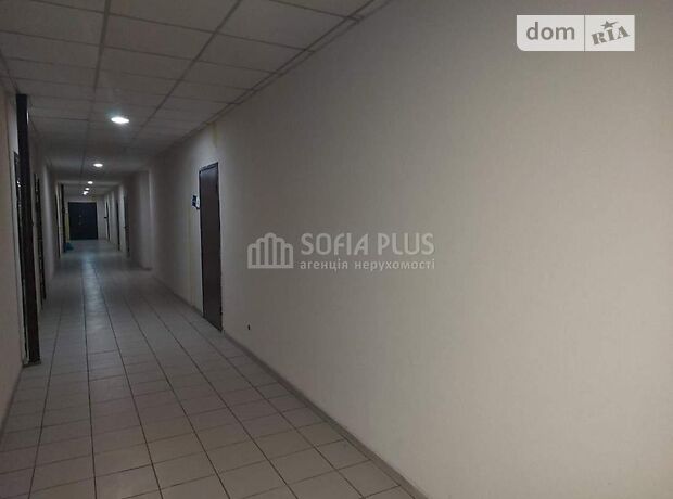 Офисное помещение на 32 кв.м. в нежилом помещении в жилом доме в Киеве фото 1