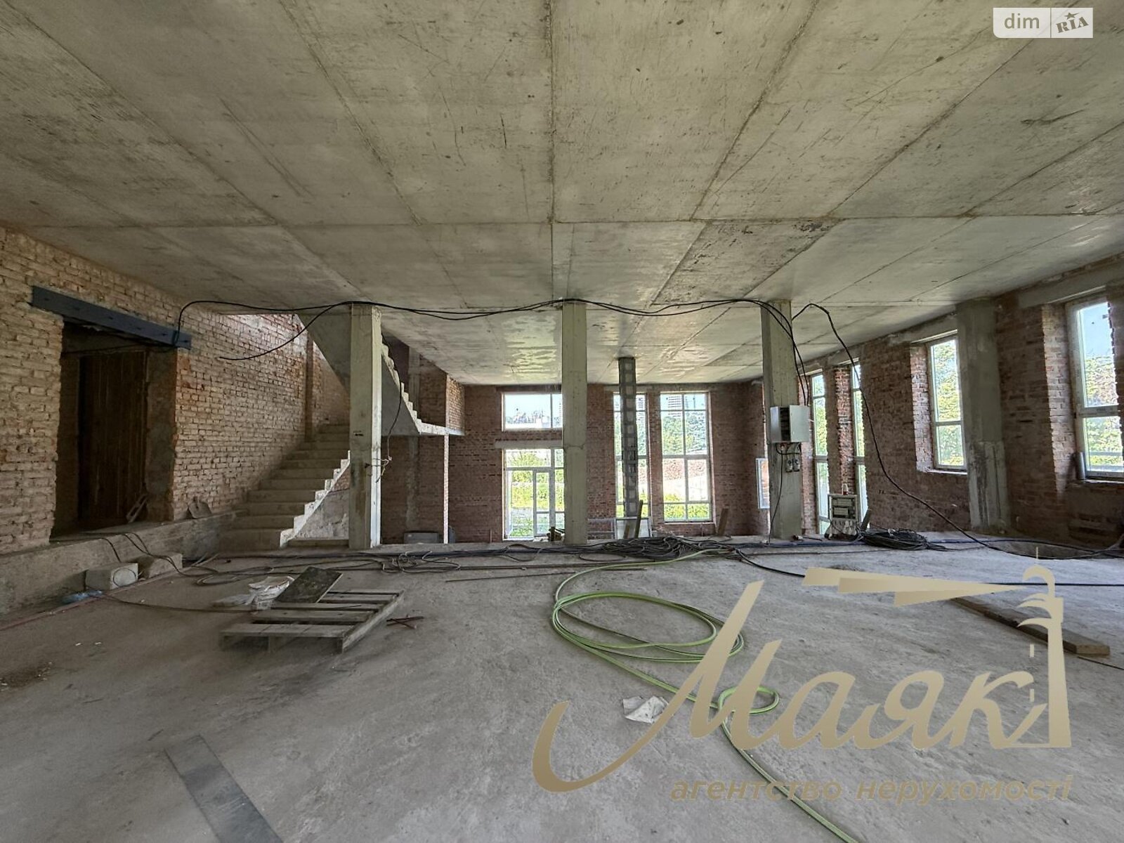 Офісне приміщення на 2205.1 кв.м. в Києві фото 1 Офісне приміщення на 2205.1 кв.м. в Києві фото 1