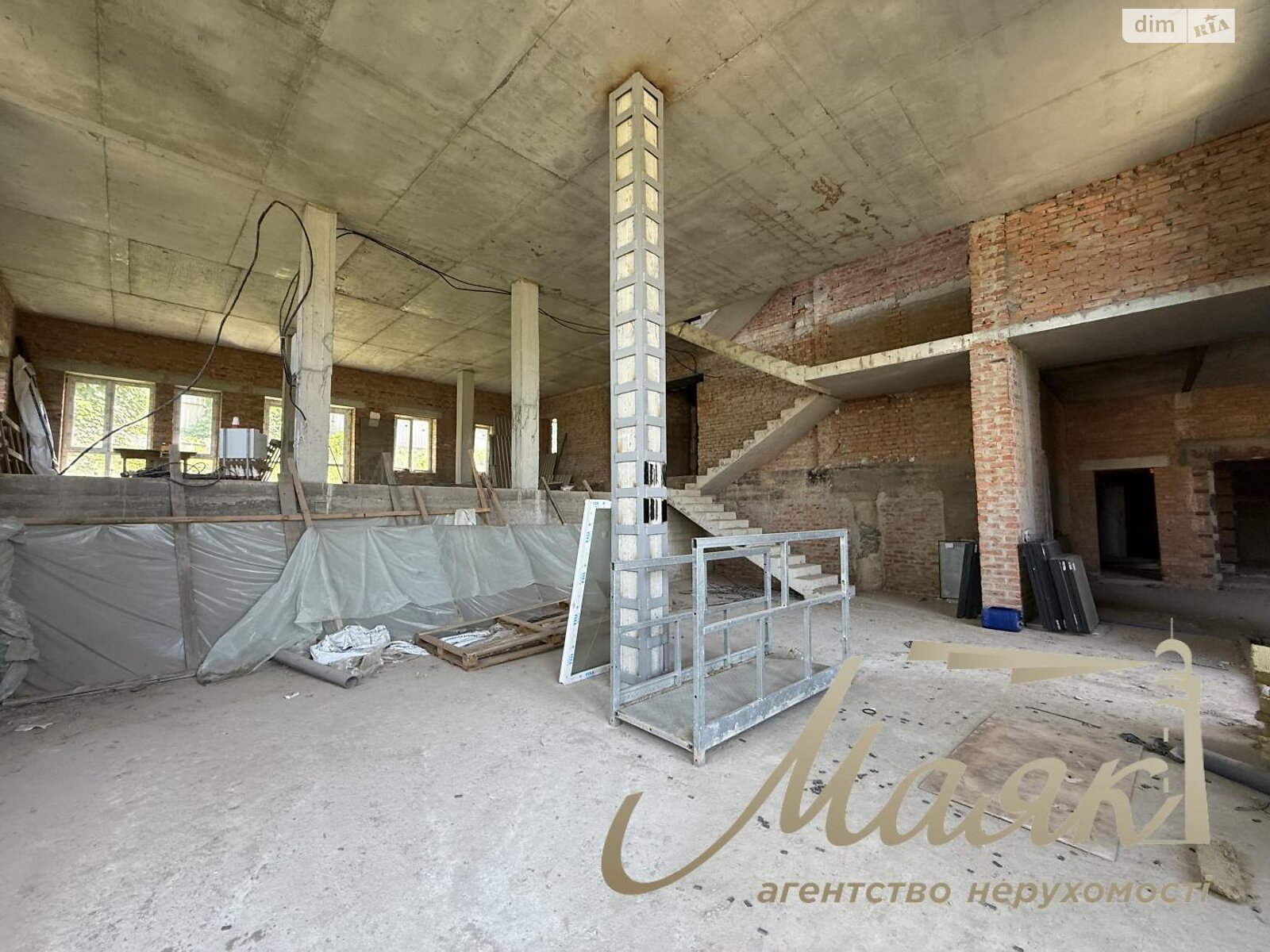 Офісне приміщення на 2205.1 кв.м. в Києві фото 1 Офісне приміщення на 2205.1 кв.м. в Києві фото 1