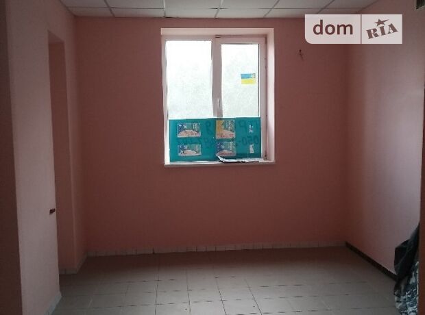 Офисное помещение на 110 кв.м. в торгово-офисном центре в Кременчуге фото 1 Офисное помещение на 110 кв.м. в торгово-офисном центре в Кременчуге фото 1