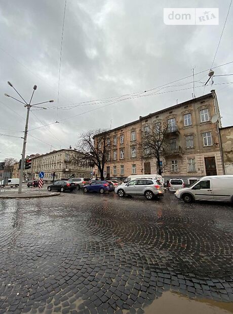 Офисное помещение на 100 кв.м. в нежилом помещении в жилом доме в Львове фото 1 Офисное помещение на 100 кв.м. в нежилом помещении в жилом доме в Львове фото 1