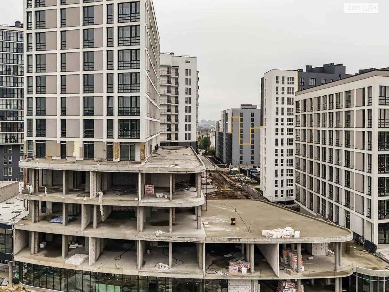 Офісне приміщення на 200.16 кв.м. в Львові фото 1 Офісне приміщення на 200.16 кв.м. в Львові фото 1