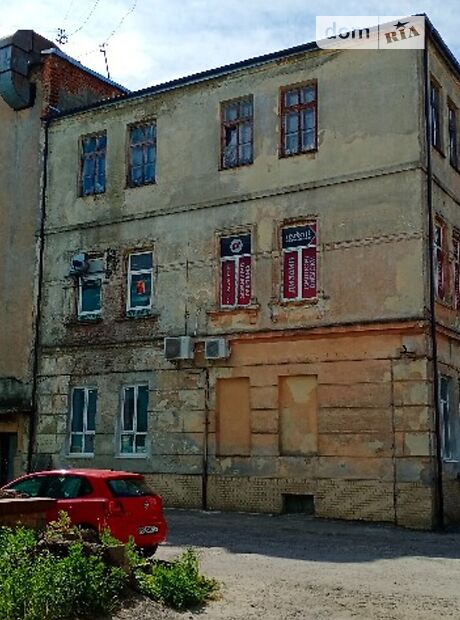 Офисное помещение на 1405 кв.м. в административном здании в Львове фото 1 Офисное помещение на 1405 кв.м. в административном здании в Львове фото 1