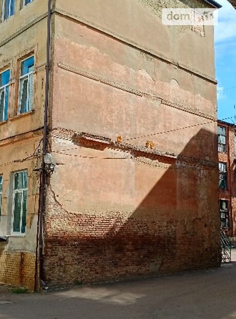 Офисное помещение на 1405 кв.м. в административном здании в Львове фото 1 Офисное помещение на 1405 кв.м. в административном здании в Львове фото 1