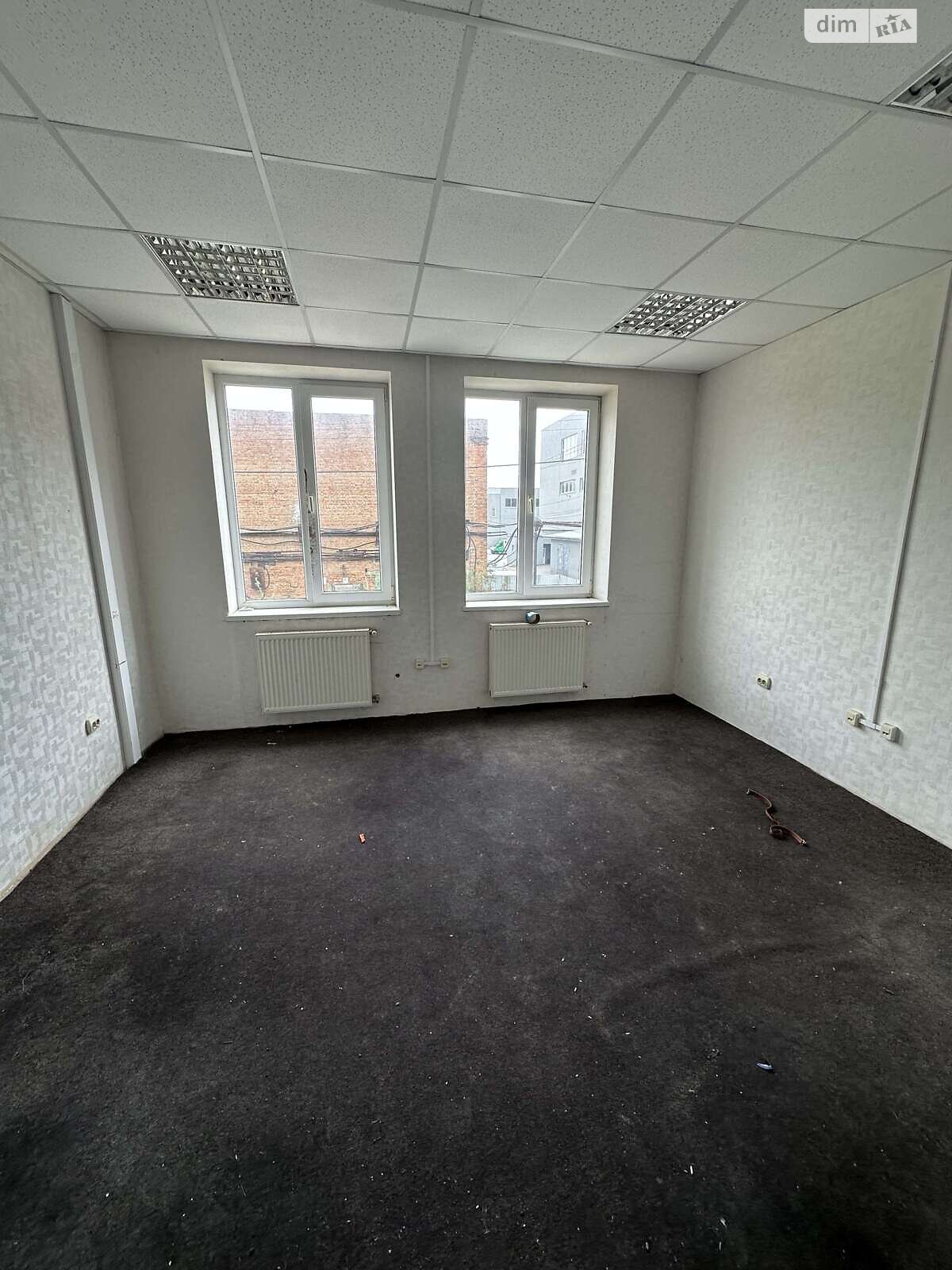 Офісне приміщення на 260 кв.м. в Львові фото 1 Офісне приміщення на 260 кв.м. в Львові фото 1